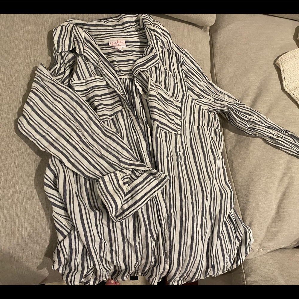 Isabel belted maternity button down
